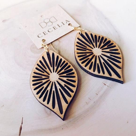 Cecelia Jewerly Jewelry - ‼️BOGO SALE‼️*NEW* Cecelia Jewerly Feather Wood Engraved Earrings